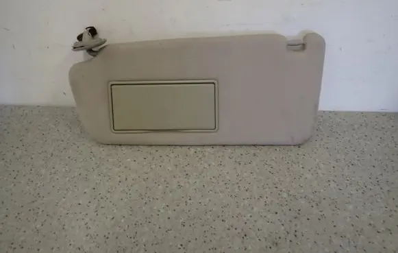 Toyota Corolla Verso AR10 Sun visor