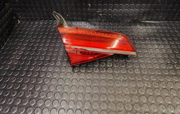 Audi A8 S8 D4 4H Tailgate rear/tail lights 4H0945093K