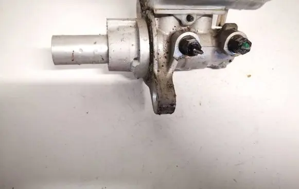 Renault Laguna III Master brake cylinder