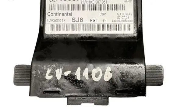 Volkswagen Tiguan Gateway control module 1K0907530Q 1K0907951