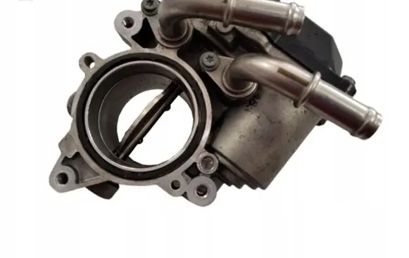 Volkswagen Golf VII Throttle valve 04L128063J
