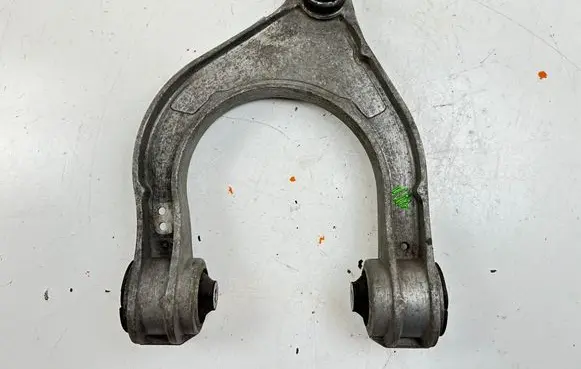 Mercedes-Benz SL R230 Front upper control arm/wishbone A2303330101