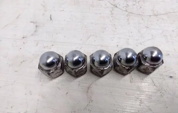 Subaru Forester SF Nuts/bolts 
