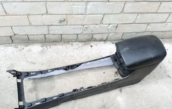 Hyundai Sonata Center console 846113K000