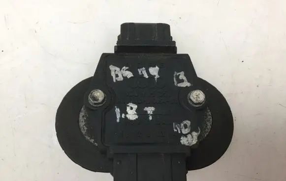 Volkswagen PASSAT B5 Ignition amplifier control unit 8D0905351