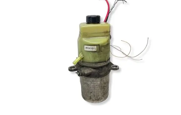 Ford C-MAX I Power steering pump 4M513K514CA