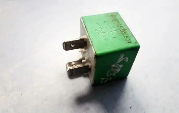Citroen Xsara Picasso Other relay 12V25A03601