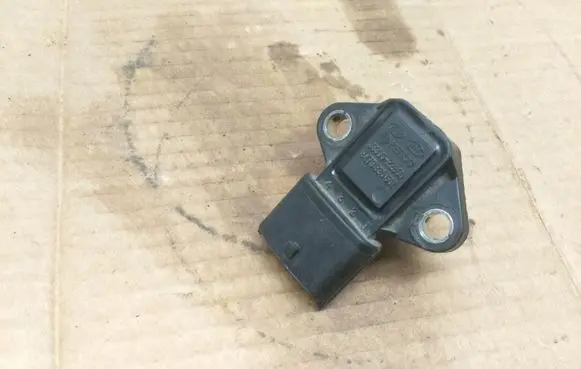 KIA Cerato Air pressure sensor 3930022600 9470930501