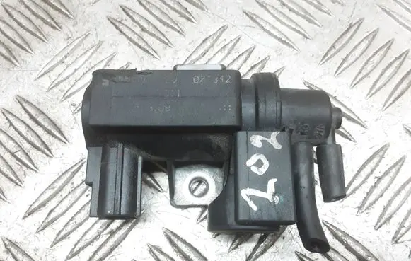 Lexus IS 220D-250-350 Turbo solenoid valve 258190R011