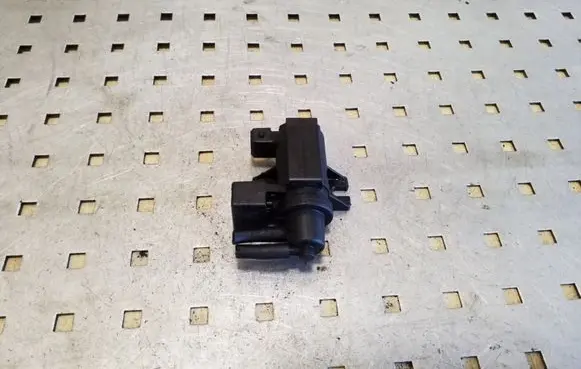 BMW X5 E70 Turbo solenoid valve 70057903 1174779663403