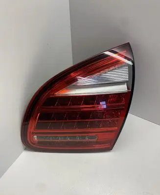 Porsche Cayenne (92A) Tailgate rear/tail lights 95863109412 7P5945094L