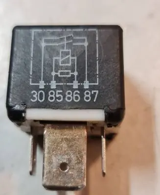 Audi A4 S4 B6 8E 8H Other relay 443951253J 899511 213
