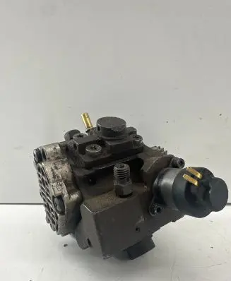 Renault Laguna III Fuel injection high pressure pump 8200804288 1988778 8200690744