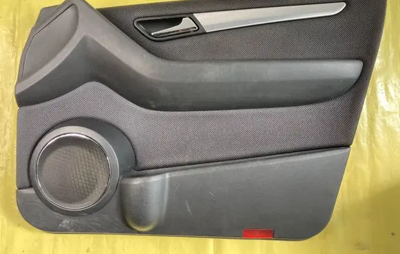 Mercedes-Benz B W245 Front door card panel trim A1697201670