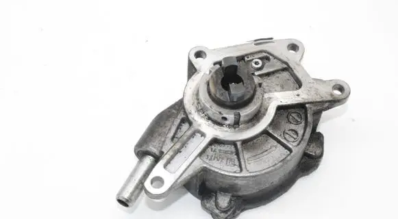Mercedes-Benz C W204 Vacuum pump A6422300065