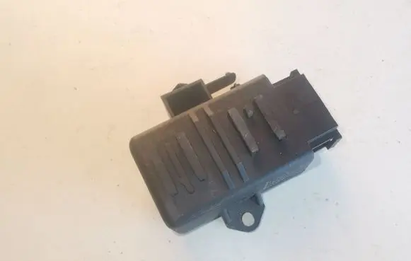 Volkswagen Transporter - Caravelle T5 Seat heating relay 1Z0959772B