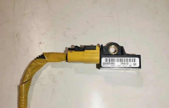 Honda Accord Airbag deployment crash/impact sensor 77970TC0A111M1