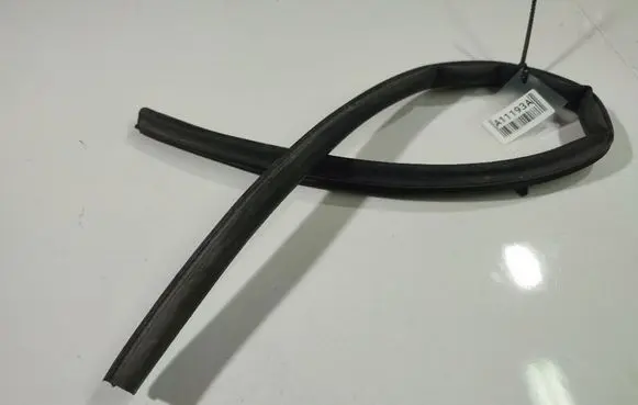 Citroen C4 I Picasso Rear door glass trim molding 