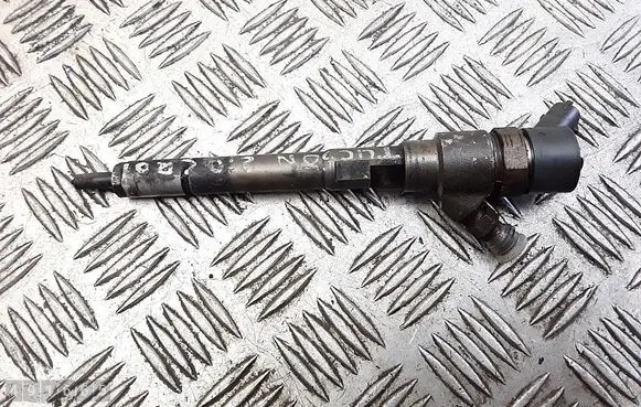 Hyundai Tucson LM Fuel injector 0445110258 3380027400