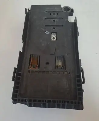 Battery box tray