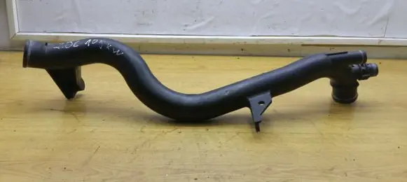 Audi A4 S4 B8 8K Engine coolant pipe/hose 03L121071