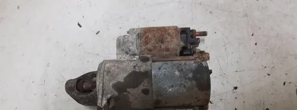 Opel Zafira B Starter motor 