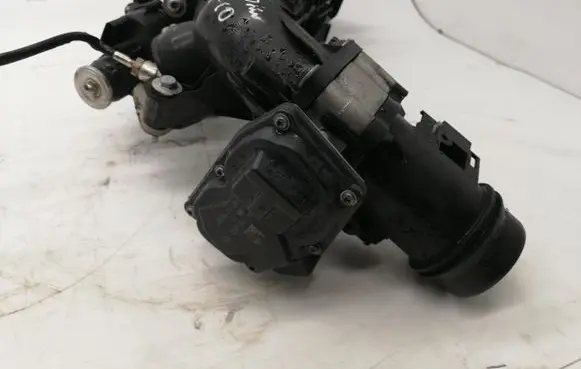 BMW 5 F10 F11 Intake manifold 8570791