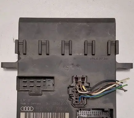Audi A4 S4 B6 8E 8H Comfort/convenience module 8E0907279K 27062005
