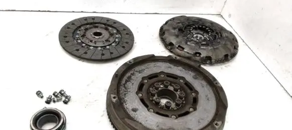 Toyota Avensis T250 Clutch set kit 324066810 124049910
