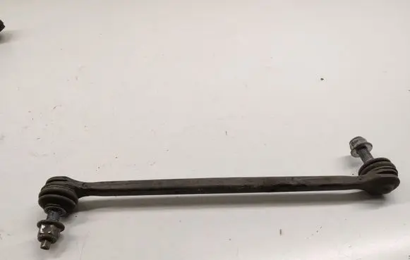 Mercedes-Benz A W177 Front anti-roll bar/stabilizer link A2473204200