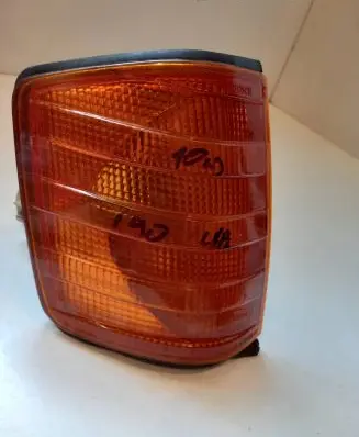Mercedes-Benz 190 W201 Front indicator light 42656R6