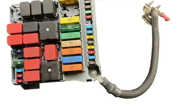 Citroen C4 I Picasso Fuse box set 51781452