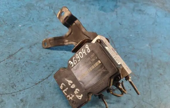 KIA Rio ABS Pump 589201W400