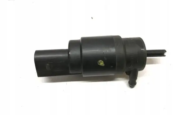 BMW iX Windscreen/windshield washer pump