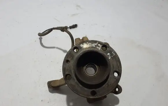 Renault Master II Front wheel hub 8200750269