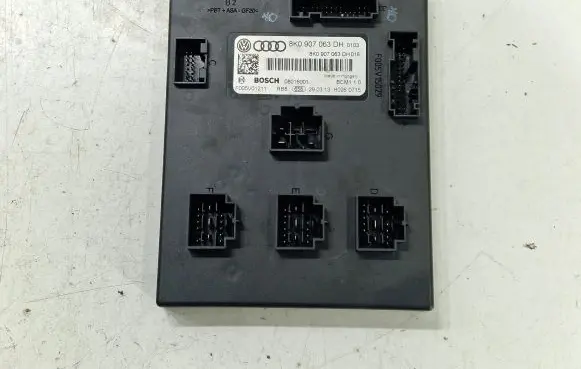 Audi A5 8T 8F Comfort/convenience module 8K0907063DH