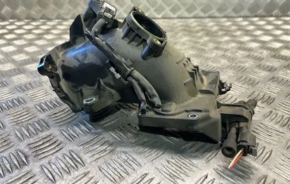 Mercedes-Benz A W176 Air intake duct part A6510901128
