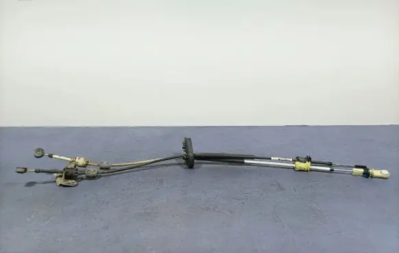 Opel Astra J Air flap cable 55577317