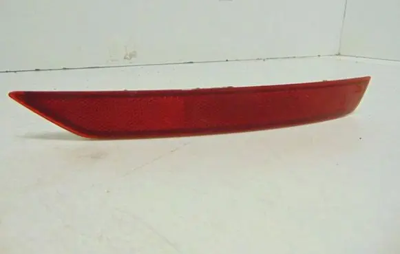 Subaru Legacy Front reflector 
