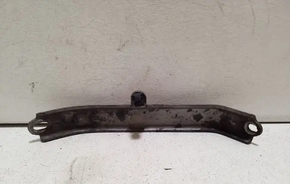 Volkswagen PASSAT B8 Other engine bay part 04L129723