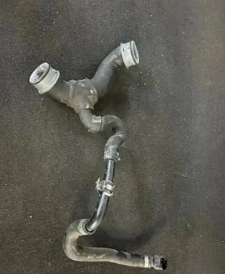 Mercedes-Benz E AMG W212 Engine coolant pipe/hose A2185010382 YAZ6021810N60 6264123038