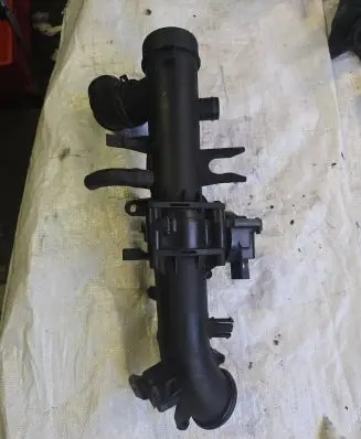 Volkswagen PASSAT B6 Throttle valve 03C128063A 0253104475