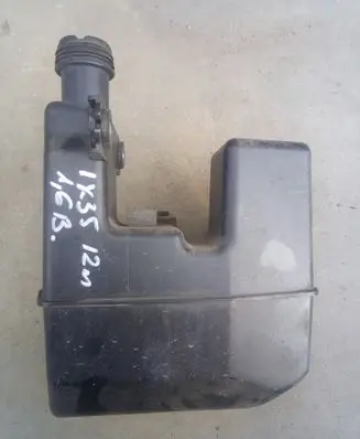 Hyundai ix35 Intake resonator 