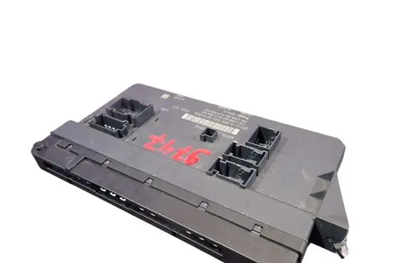 Volkswagen Crafter Central body control module 