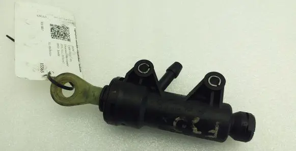 BMW 1 F20 F21 Clutch master cylinder 6773670 21526773670