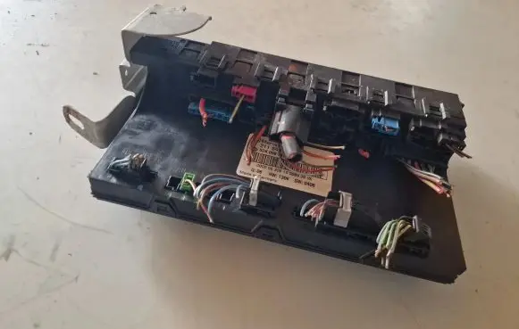 Mercedes-Benz E W211 Fuse module 2115455301