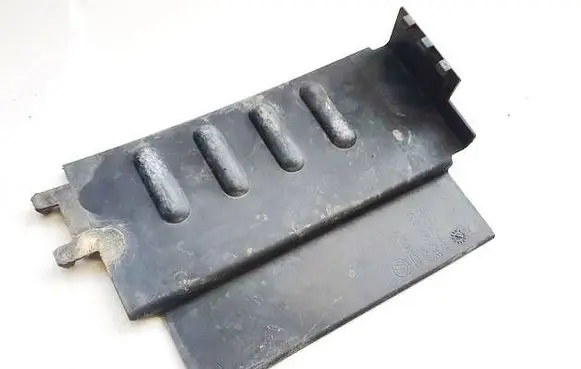 Volkswagen PASSAT B7 Battery box tray cover/lid 3AA906337