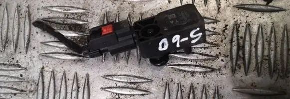 Volvo S60 Airbag deployment crash/impact sensor 13502341
