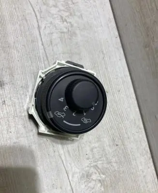 Toyota Yaris Climate control unit 75K354