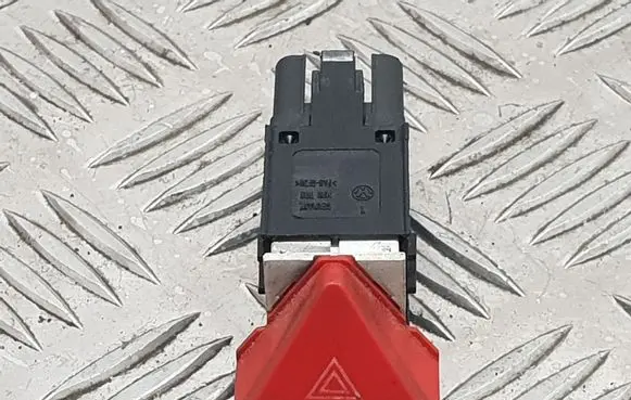 Volkswagen Touran I Hazard light switch 1T0553509